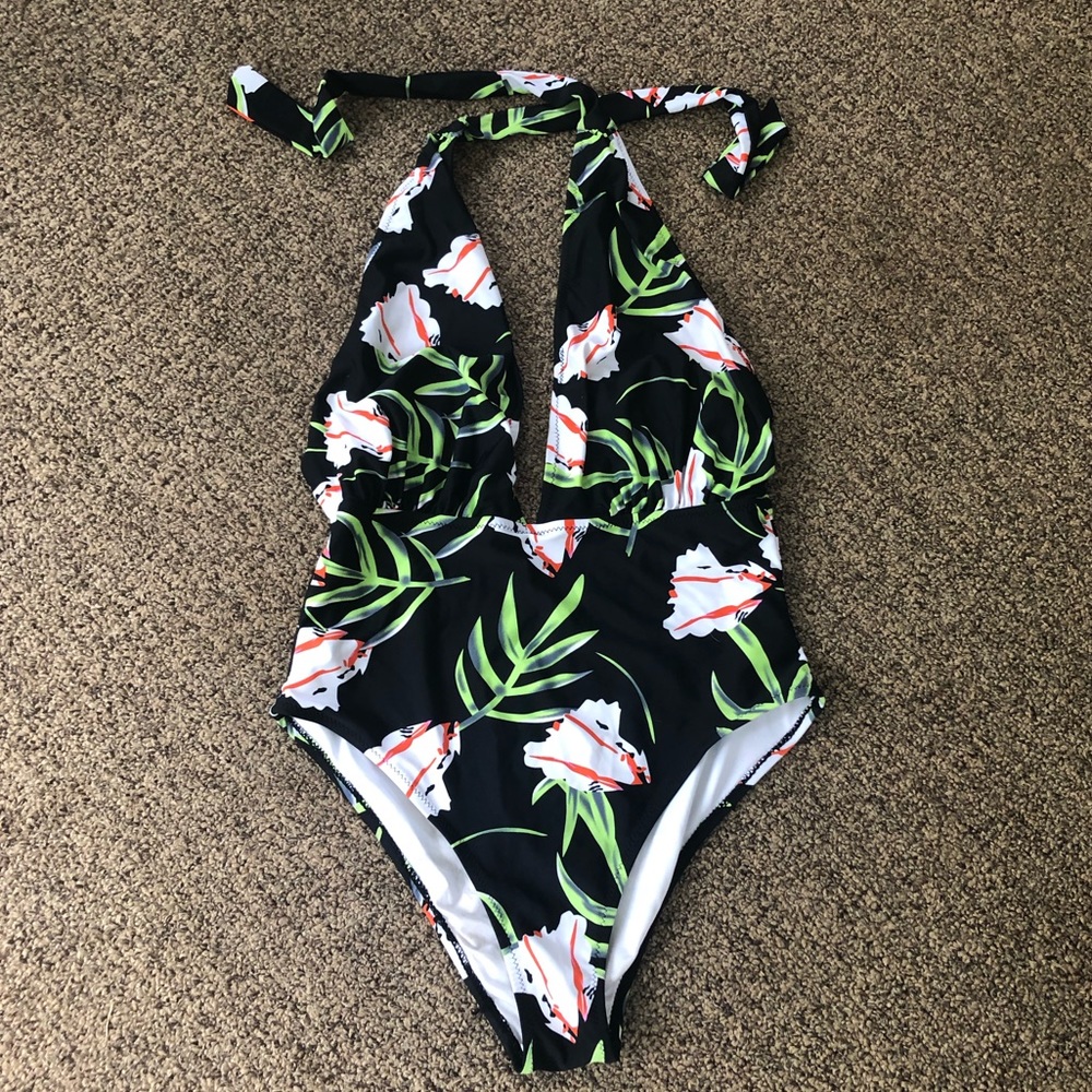 Cupshe floral bathing suit